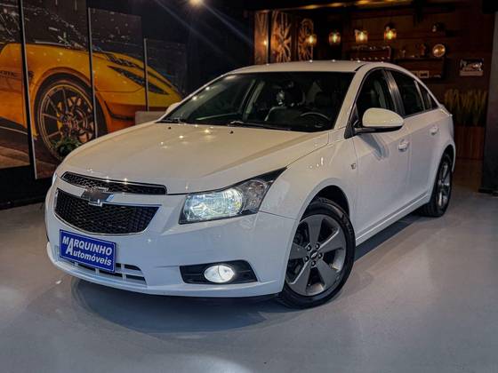 CHEVROLET CRUZE 1.8 LT 16V FLEX 4P AUTOMÁTICO CHEVROLET CRUZE 1.8 LT 16V FLEX 4P AUTOMÁTICO
